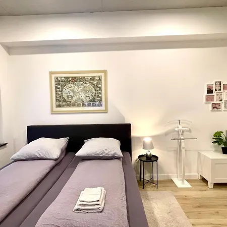 Apartment Neu Wunderschoenenes Weisses Am Schloessle Zentrum Goldstadt *