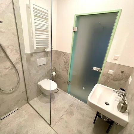 Apartment Neu Wunderschoenenes Weisses Am Schloessle Zentrum Goldstadt *