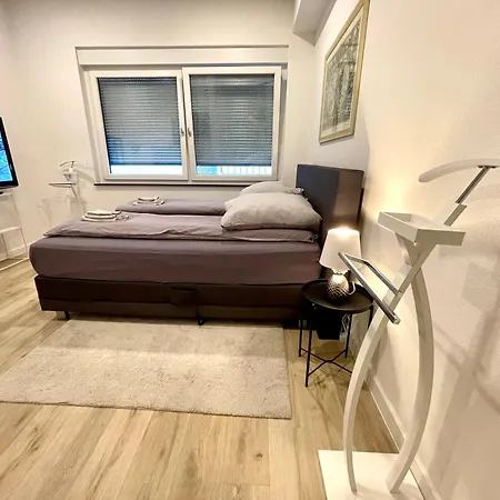 Apartment Neu Wunderschoenenes Weisses Am Schloessle Zentrum Goldstadt *