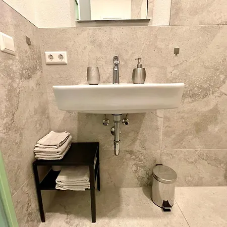 Neu Wunderschoenenes Weisses Am Schloessle Zentrum Goldstadt Apartment Pforzheim
