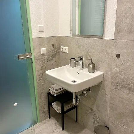 Apartment Neu Wunderschoenenes Weisses Am Schloessle Zentrum Goldstadt